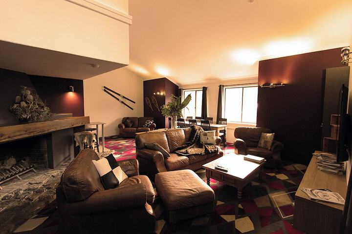 Room 21 of 34