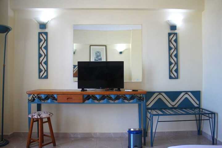 Hotel Interior 30 of 38