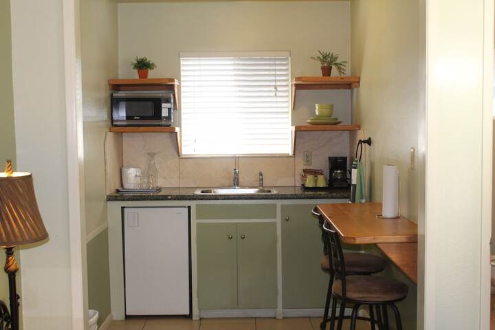 Private kitchenette