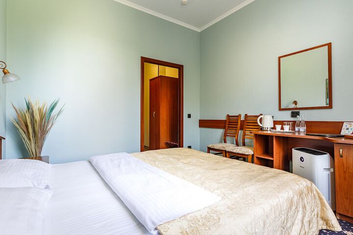 Room 15 of 65