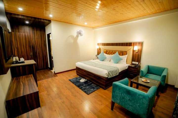 Room 7 of 28