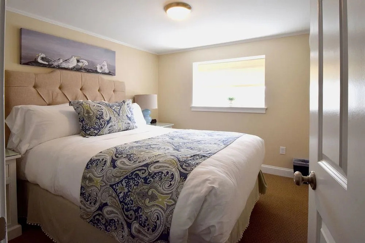 Room 2 of 13
