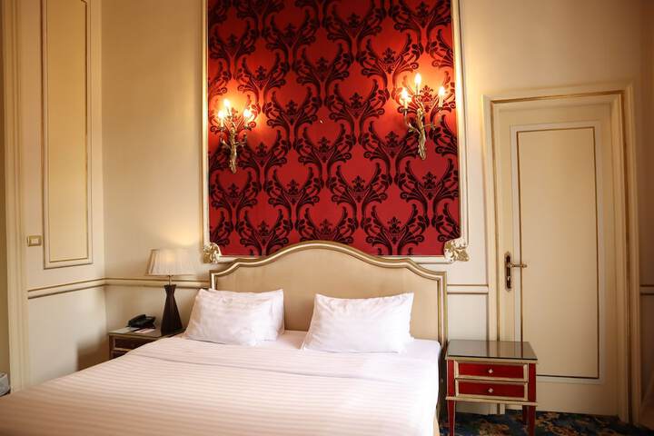 Room 25 of 101