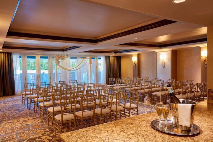 Ballroom/Hall 142 of 192