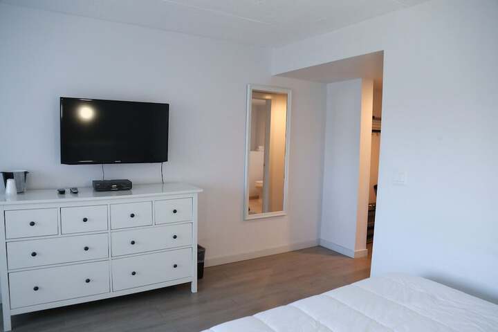 2 Queen Beds (4 of 13)