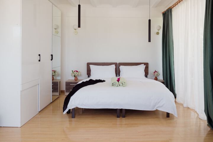 Room 9 of 55