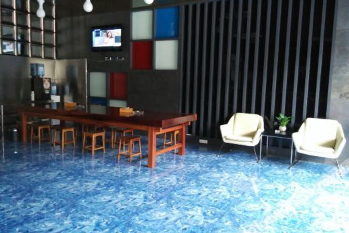 Hotel Interior 8 of 20