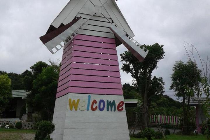 Photo 6