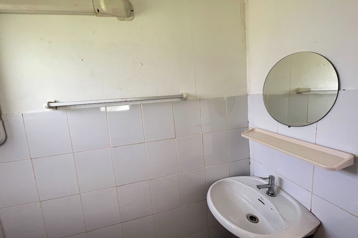 Room 79 of 109