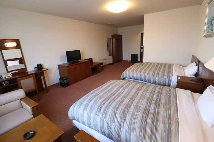 Room 7 of 43