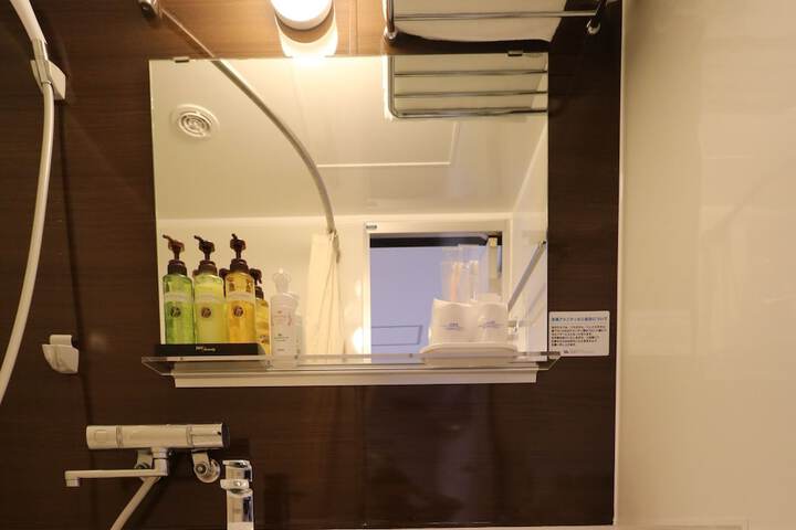 Room 80 of 112