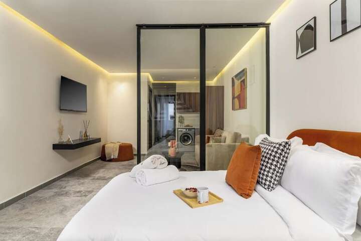 Room 35 of 129