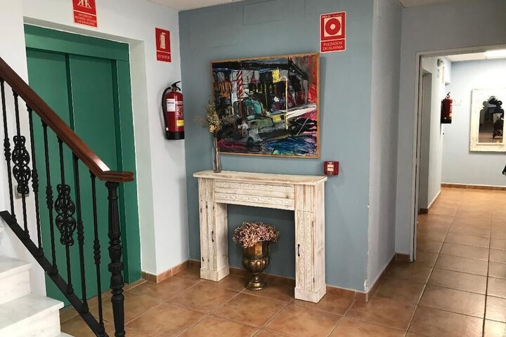 Room 16 of 37