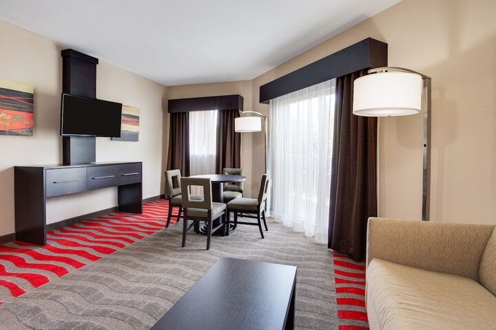 Room 6 of 62