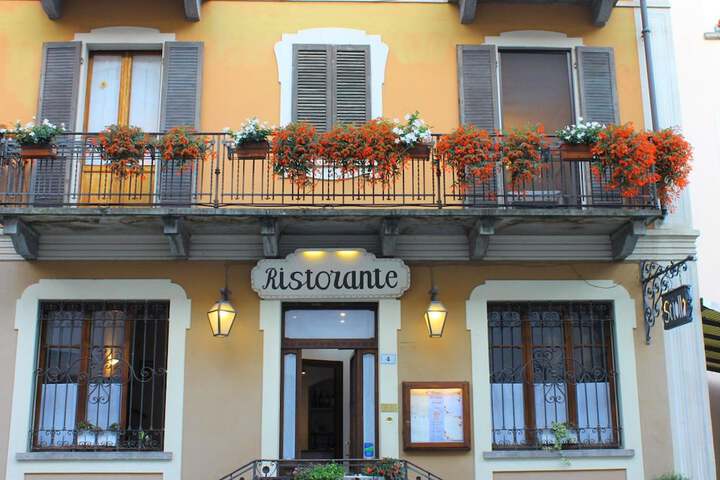 Hotel 55 of 56