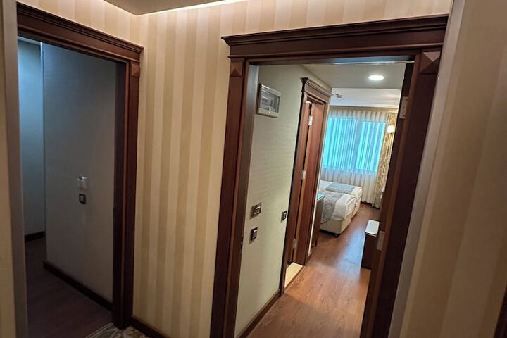 Room 18 of 72