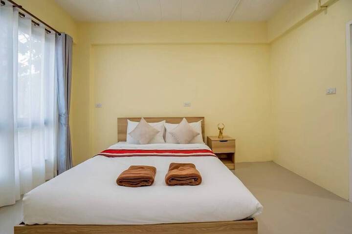 Room 8 of 15