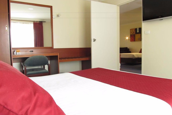 Room 6 of 47