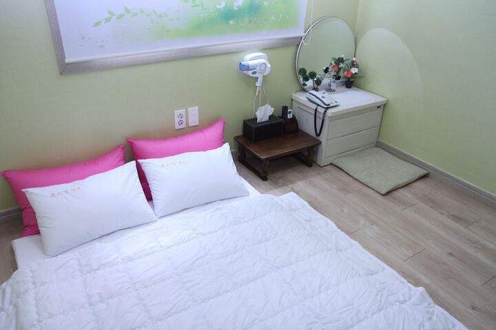 Room 25 of 70