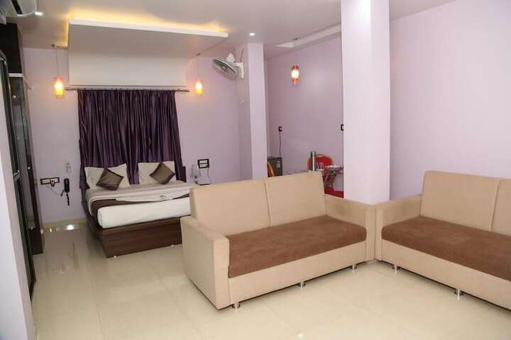 Room 18 of 31