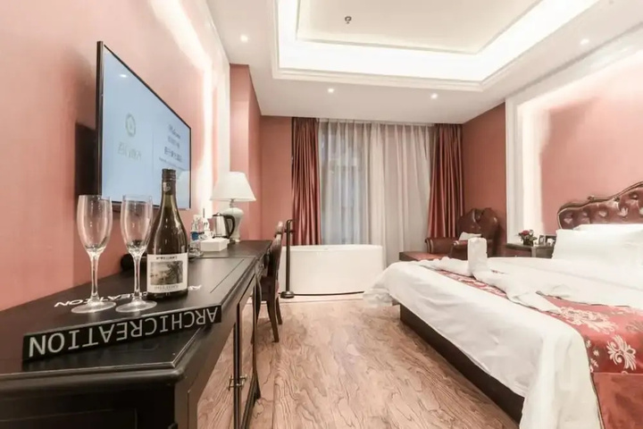 Room 5 of 7