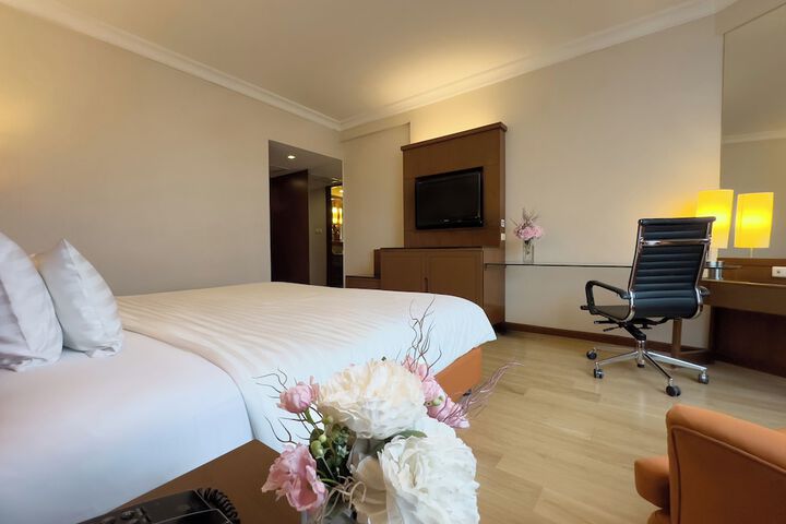 Room 12 of 86