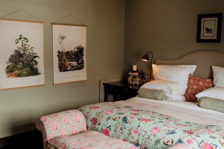 Room 14 of 110