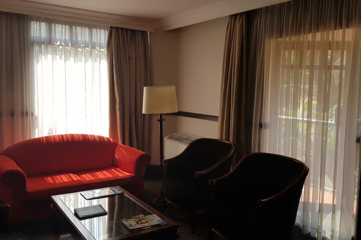 Room 27 of 70