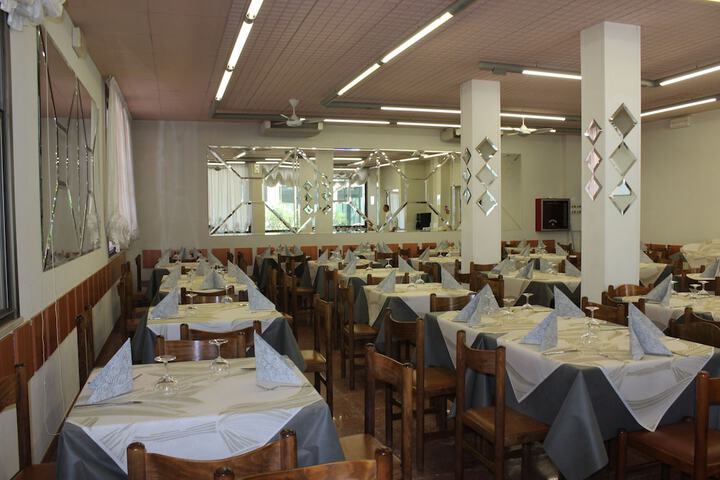 Dining Photos