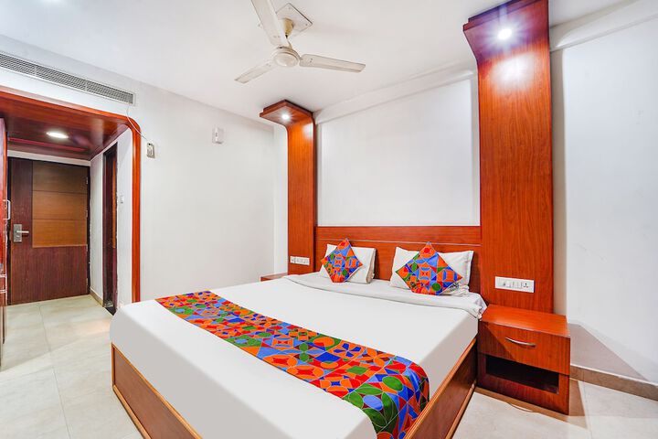 Room 21 of 37