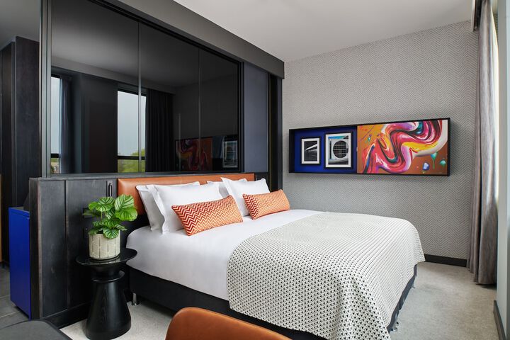 Room 9 of 45