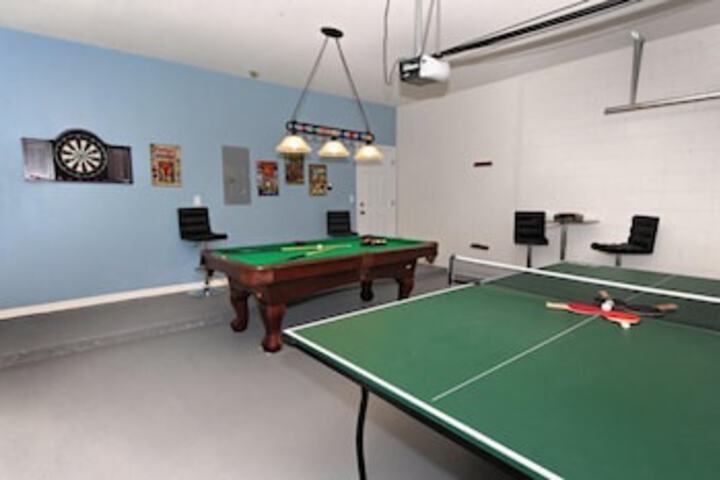 Room 4 of 23