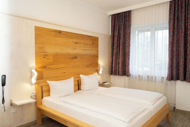 Room 14 of 20