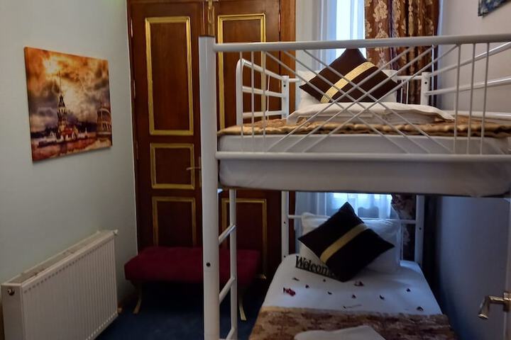 Room 29 of 69