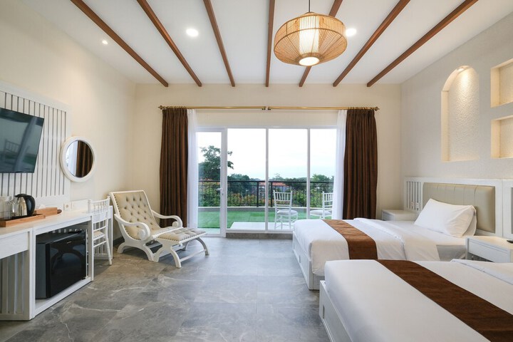 Room 4 of 44
