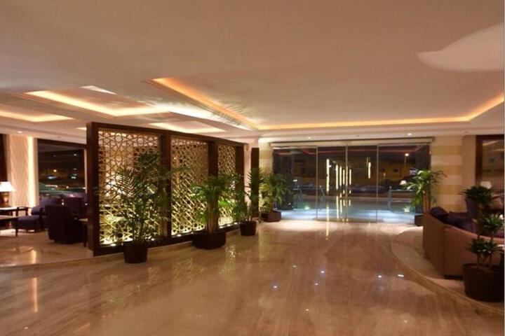 Vera Hotel