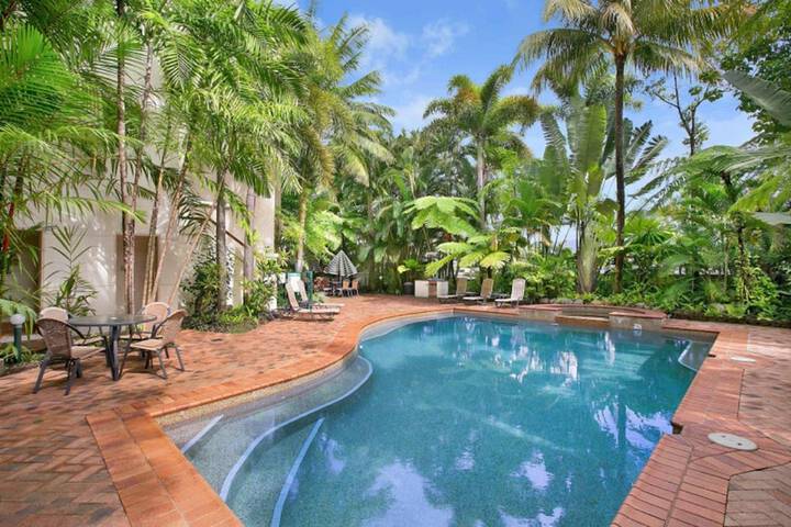 Hotel with Pool
