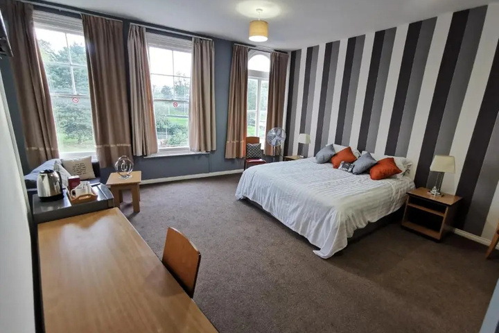 Room 14 of 21