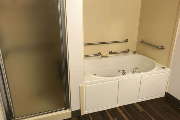 Hot Tub 88 of 115