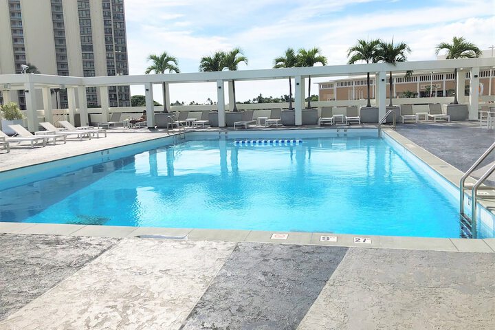 Pool 155 of 213