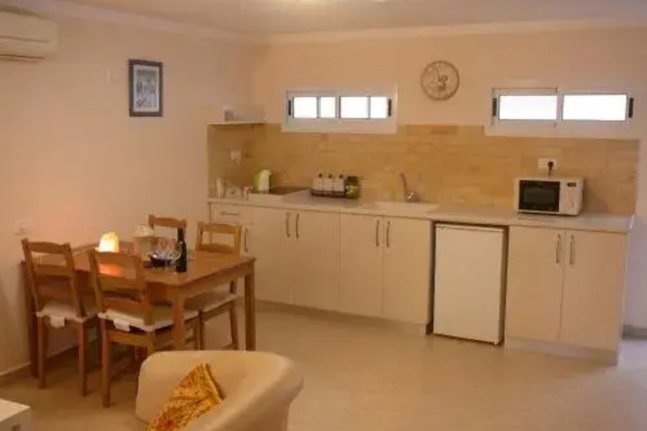 Kfar Vradim Hosting