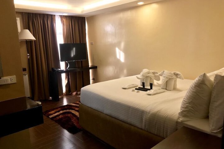 Room 43 of 63