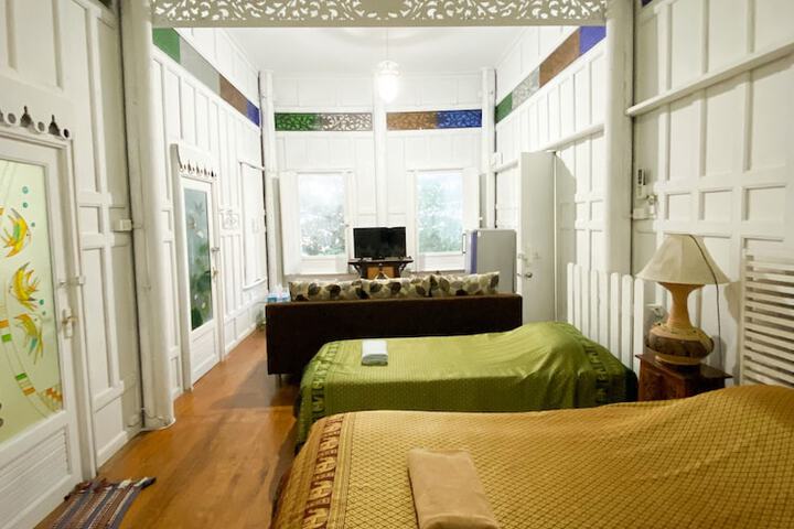 Room 67 of 181