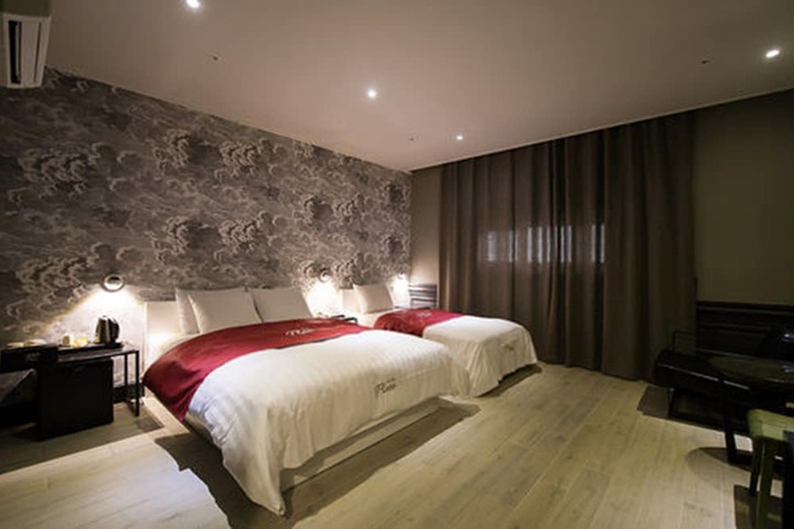 Room 21 of 69