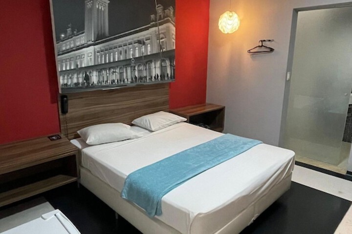 Room 12 of 31