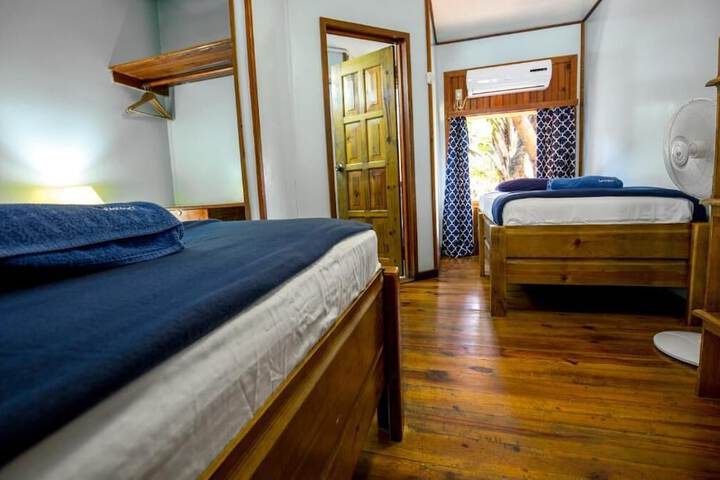 Room 3 of 52