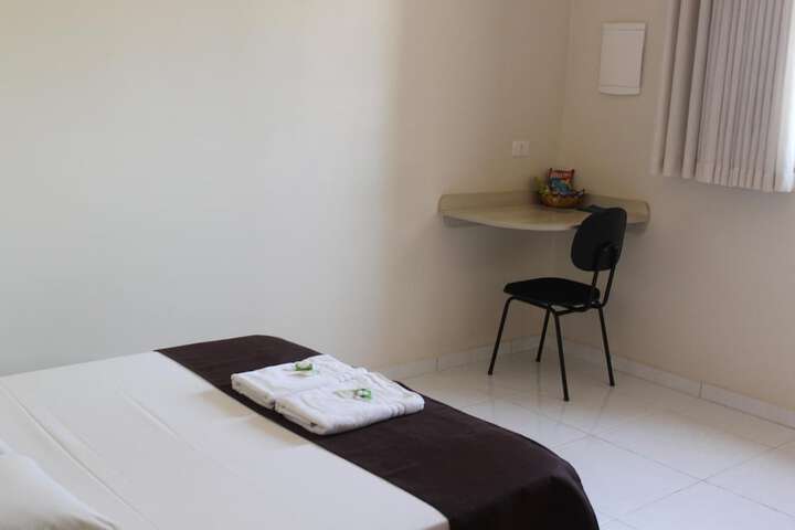 Room 8 of 37