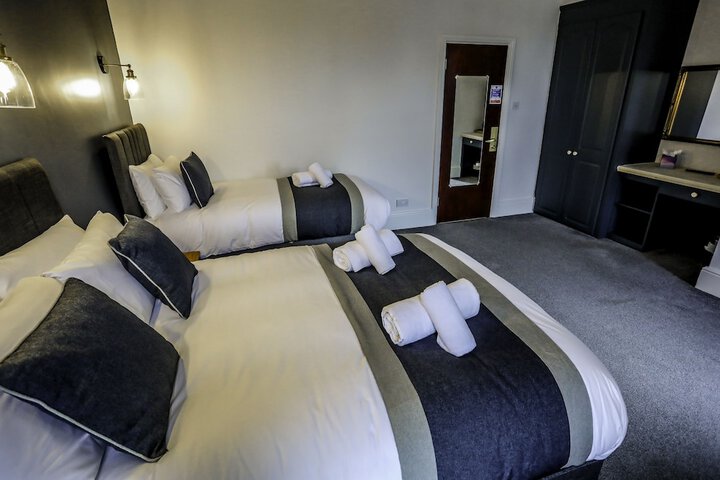 Room 27 of 52