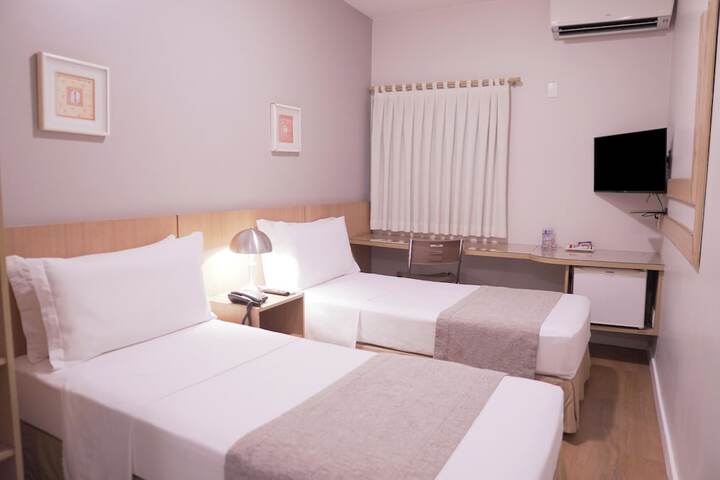 Room 21 of 84