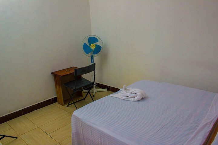 Room 14 of 18